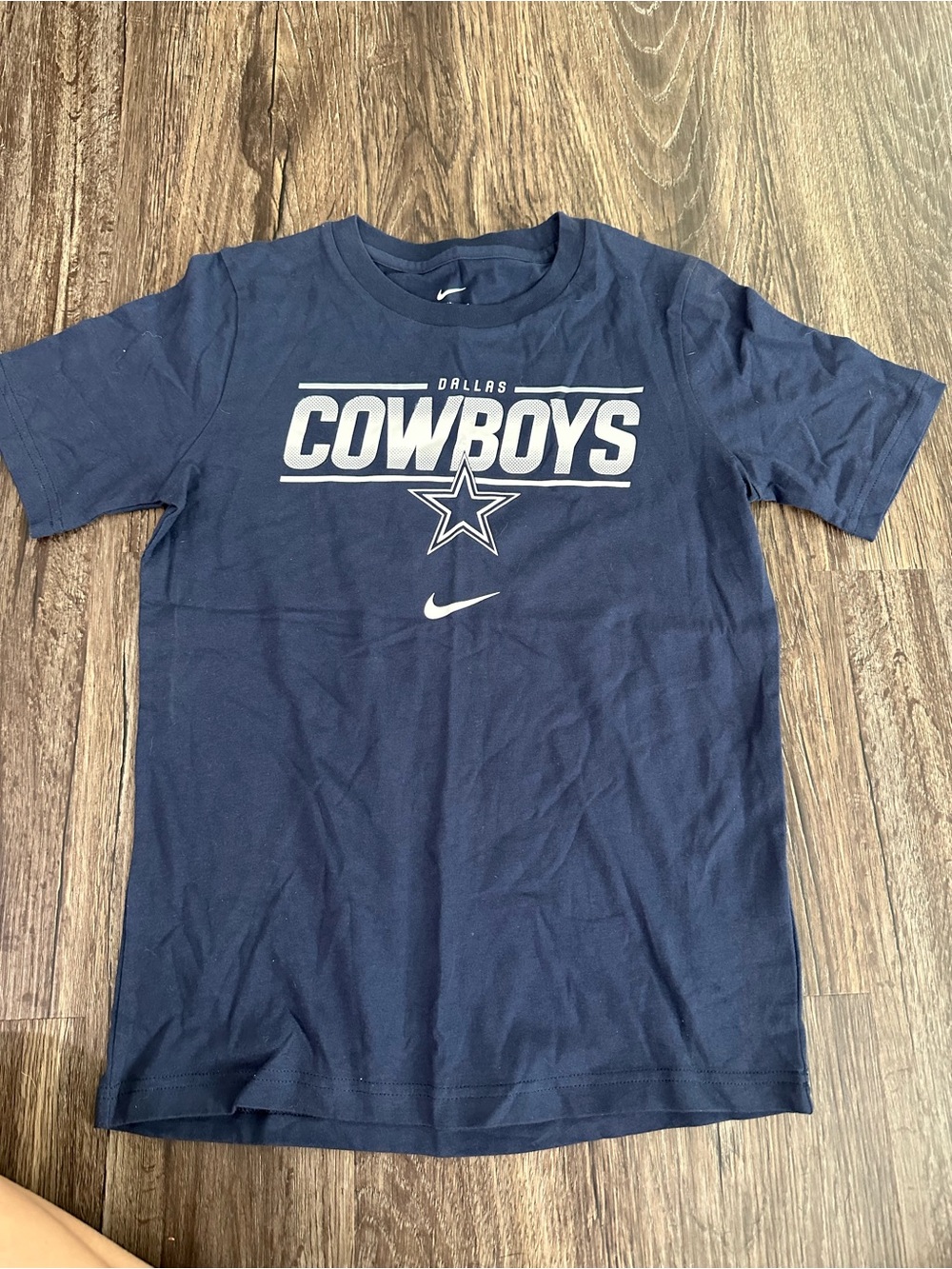 Nike Dallas Cowboys youth T-shirt, size M (10/12)